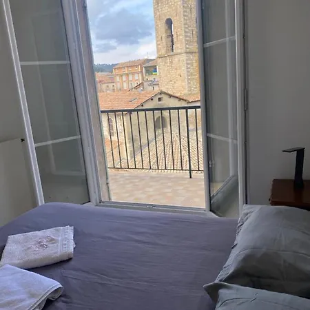 Deux Centre Historique Avec Ascenseur Et Garage Apartment Manosque